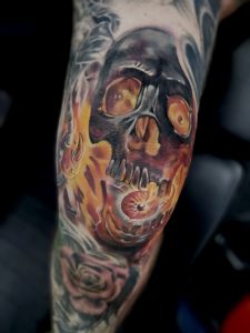 Skull tattoo color